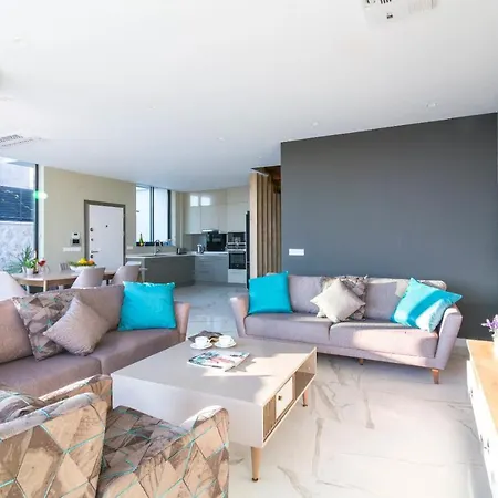 Vilă Sleeps 6 With Pool Air Con And Wifi *
