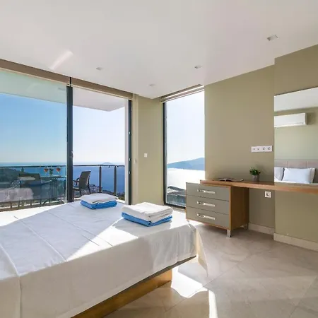 Sleeps 6 With Pool Air Con And Wifi Vilă Kalkan