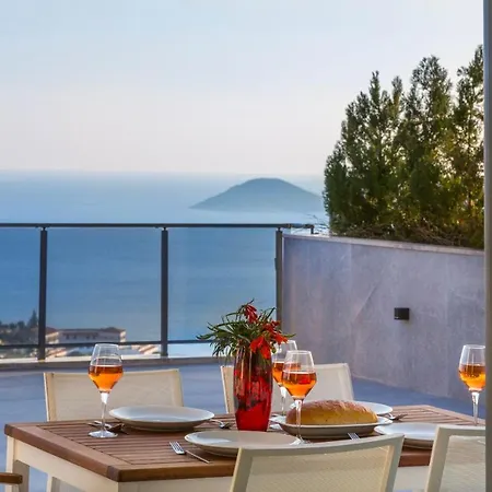 Sleeps 6 With Pool Air Con And Wifi Vilă *